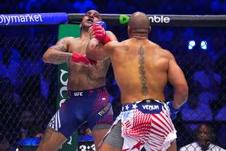 Alex 'Poatan' Pereira perde para Ciryl Gane no UFC Freedom 250