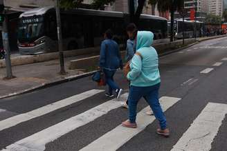Registro de dia frio na cidade de São Paulo.