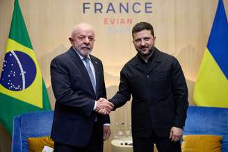 Lula e Zelensky durante bilateral no G7 na França