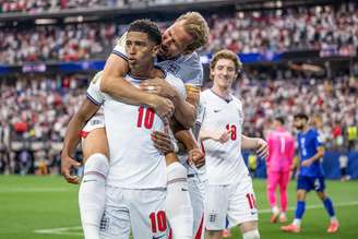 Harry Kane comemora gol da Inglaterra na estreia da Copa do Mundo 2026