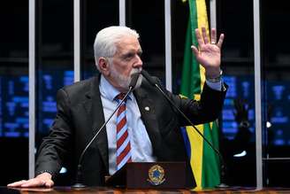 Senador Jaques Wagner (PT-BA), líder do governo Lula no Senado, foi alvo de fase da operação Compliance Zero