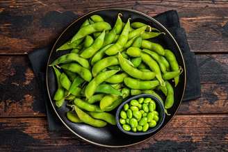 Edamame chama a atenção por reunir nutrientes essenciais ao corpo