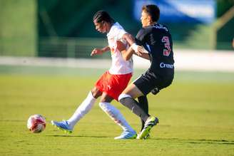 Mateus Macena, jogador do time sub-17 do Red Bull Bragantino. 