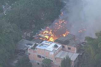 Imagem do incêndio na região do Paraisópolis