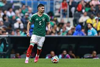Johan Vasquez durante seu jogo de estreia na Copa do Mundo.