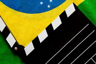 Dia do Cinema Brasileiro destaca filmes e documentários fora do óbvio que podem ampliar o repertório sociocultural dos estudantes