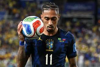 Raphinha não entrará em campo em jogo contra Escócia
