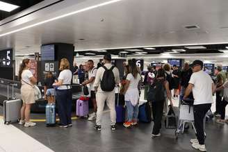 130 turistas italianos que estavam em resort no Caribe desembarcaram em Roma neste sábado