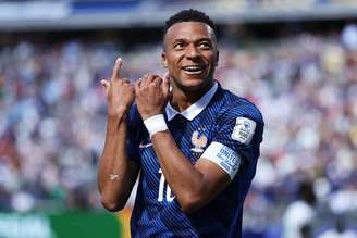 Kylian Mbappe estreou na Copa do Mundo com ótima atuação diante de Senegal –