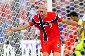 Após marcar duas vezes na estreia, Erling Haaland busca artilharia da Copa na 2ª rodada. 