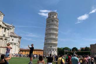 Icônica Torre de Pisa, na Toscana, recebe 'boom' de turistas todos os anos