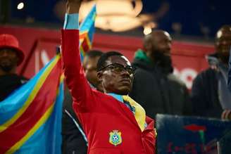 Michel Mboladinga é torcedor símbolo da seleção da República Democrática do Congo.