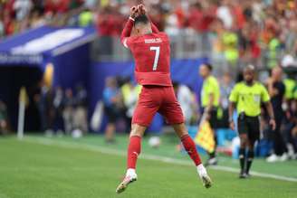 Cristiano Ronaldo se destacou com a camisa de Portugal diante do Uzbequistão –