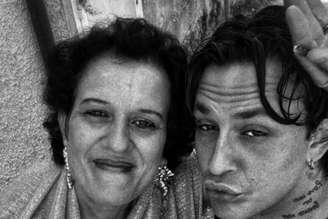 Mirko com sua mãe Kathy