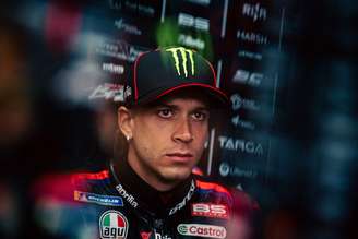 Marco Bezzecchi liderou o treino classificatório da MotoGP em Assen nesta sexta-feira (26).