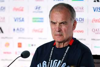 Bielsa causou polêmica na campanha do Uruguai na Copa –