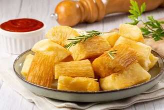 Aipim frito na air fryer.