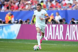 A França, do atacante Mbappé, pega a Suécia nesta terça-feira 