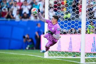 Orlando Gill heróis da classificação do Paraguai contra a Alemanha.