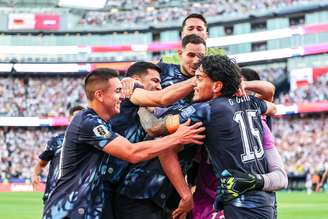Gustavo Gomez comemora classificação do Paraguai