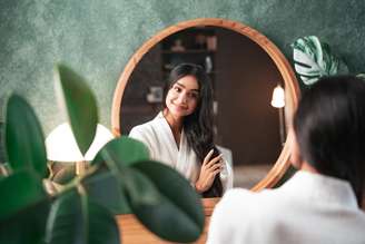 Conheça 4 simpatias para o cabelo crescer rápido e saudável