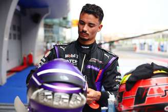 Pascal Wehrlein vence o primeiro ePrix de Xangai