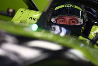 Felipe Drugovich faz primeira pole na categoria em Xangai