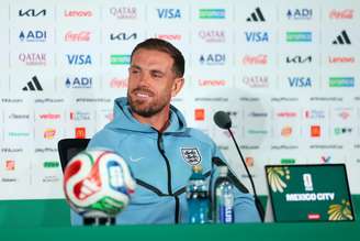 Henderson, meio-campista da Inglaterra 