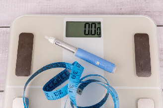 Apesar dos avanços dos medicamentos contra a obesidade, o tratamento precisa ir além dos números na balança e avaliar o organismo como um todo