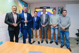 PL e Republicanos negociam aliança nacional e tentam desatar nós para apoio nos Estados, entre eles o Acre