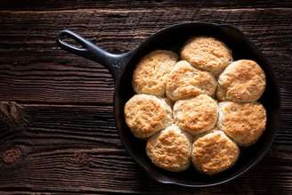 pão de iogurte de frigideira.
