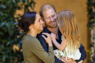 Meghan e Harry com a filha Lilibet, de 5 anos