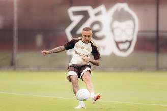 Cebolinha durante treinamento do Flamengo –