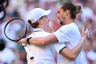 Zverev perdeu por 3 sets a 1