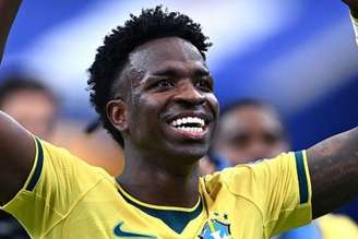 Vini Jr. completa 26 anos