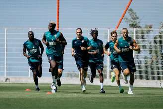 Treinador brasileiro inicia trajetória no futebol francês neste sábado (18) –