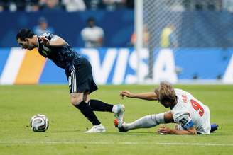 Kane marca Messi em derrota da Inglaterra para a Argentina