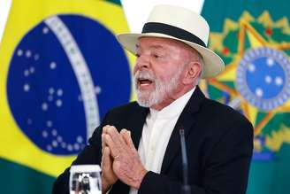 + Nota de memorando interno Governo Lula repudia tarifas dos EUA e diz que iniciará trâmites para acionar lei de reciprocidade