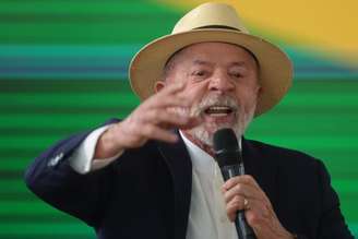 PKLUL 17/07/2026 - O Presidente Lula em visita a Fiocruz , na carreta da saúde da mulher. Pedro Kirilos/Estadão