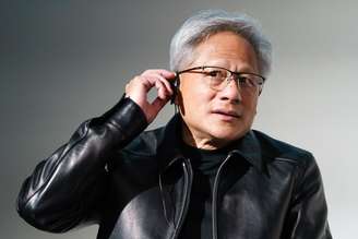 Jensen Huang, CEO da Nvidia, costuma aparecer em eventos usando jaquetas de couro