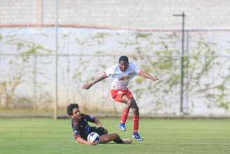 Arthur Alves, jogador do time sub-15 do Red Bull Bragantino. 