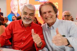 Ex-presidente do PSL que ajudou a eleger Jair Bolsonaro em 2018, o deputado Luciano Bivar é suplente na chapa do senador Humberto Costa