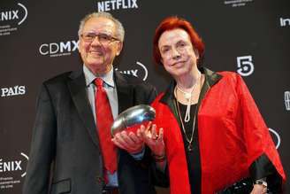 Luiz Carlos Barreto com sua esposa Lucy em premiação no México, em 2018