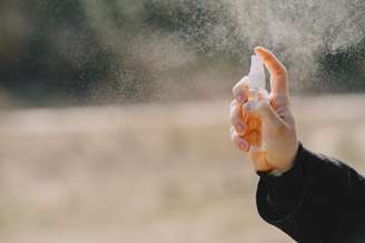Nova legislação autoriza a comercialização de spray de pimenta para defesa pessoal de mulheres maiores de 18 anos