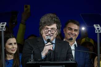 Javier Milei discursou por cerca de 30 minutos no lançamento da candidatura de Flávio Bolsonaro, neste sábado, 25