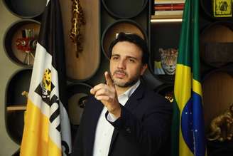 Renan Santos.