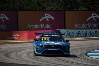 Felipe Baptista vence a corrida principal da Bradesco Stock Pro Series no Velocitta