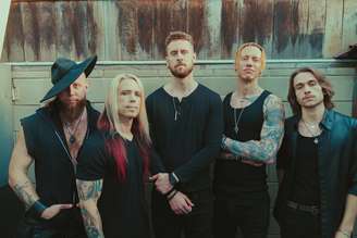 Velvet Chains lança o EP “How The Story Ends” com shows no Brasil nesta semana
