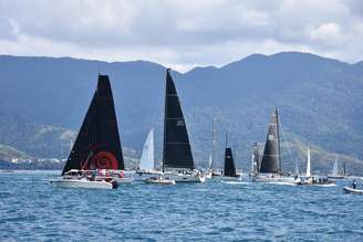 Sequência de velas durante a 53ª Semana Internacional de Vela de Ilhabela Daycoval - 