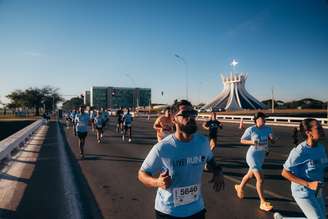 LIVE! 42K XP Brasília terá corridas de 5 km e 10 km neste sábado (1º) e provas de 21 km e 42 km no domingo (2) (Foto: Ginza Studio/LIVE! RUN XP)